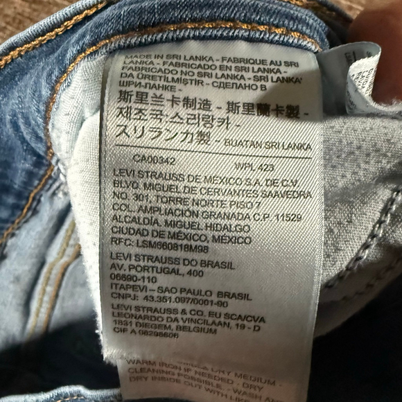 Women's Levi's Blue Classic Boot Cut Jeans Size 12S - Picture 9 of 9